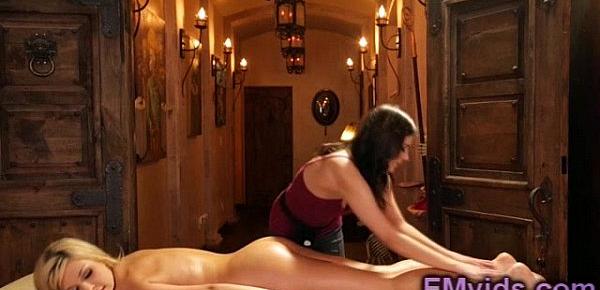  Shyla Jennings pussy massage